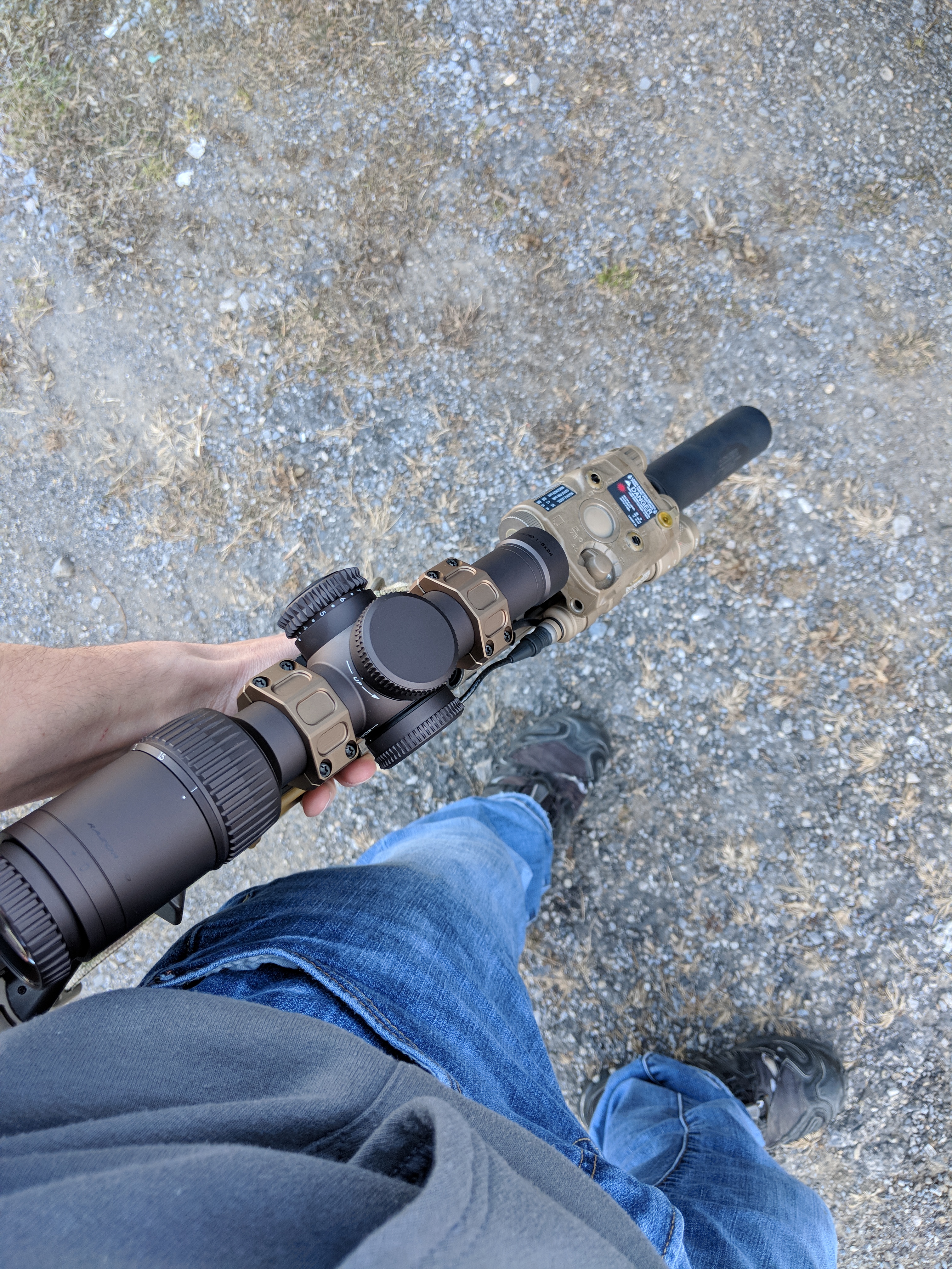 E9B53E92-BA3C-4C18-A3A5-BD859E02A8B1