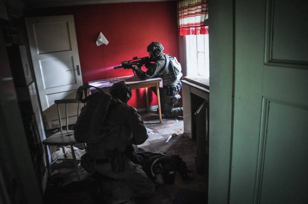 27650765_10215216443195247_1764238685_o