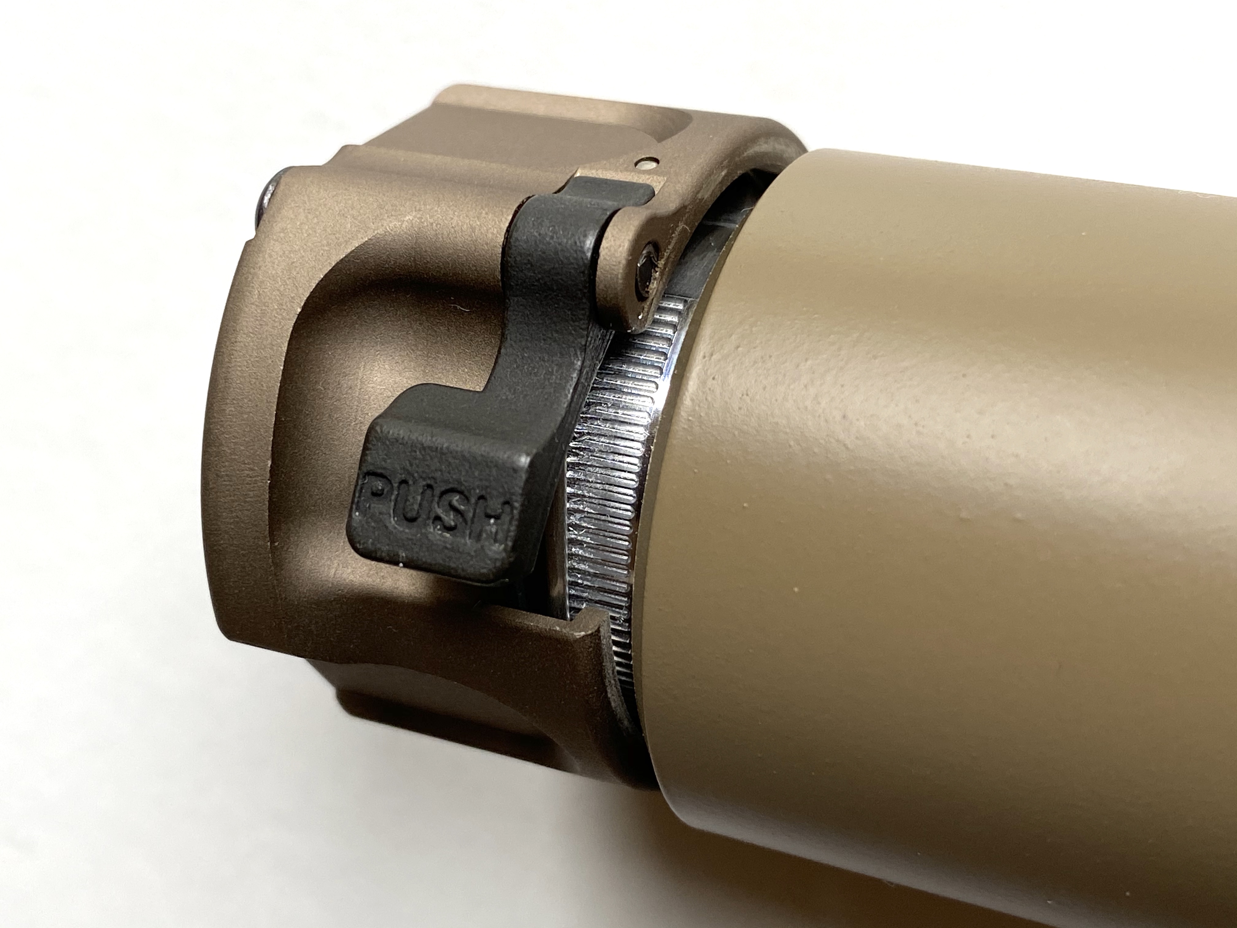 HAO industries Surefire 556RC サプレッサー TAN リアルタイプ gen2